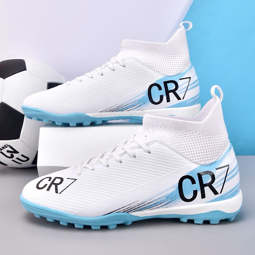 Chaussures de Football Montantes Homme & Enfant Style CR7 - Crampons Moulés / Stabilisés