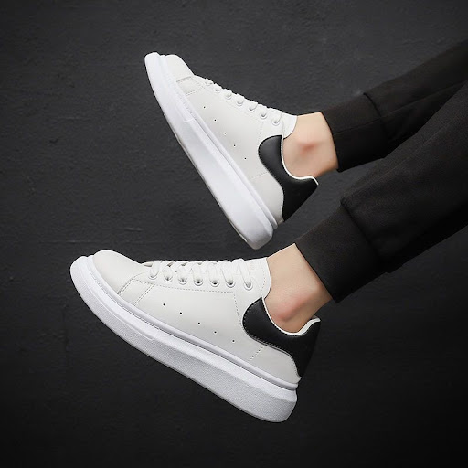 Baskets Streetwear Compensées Style Luxe — Semelle Épaisse Mixte