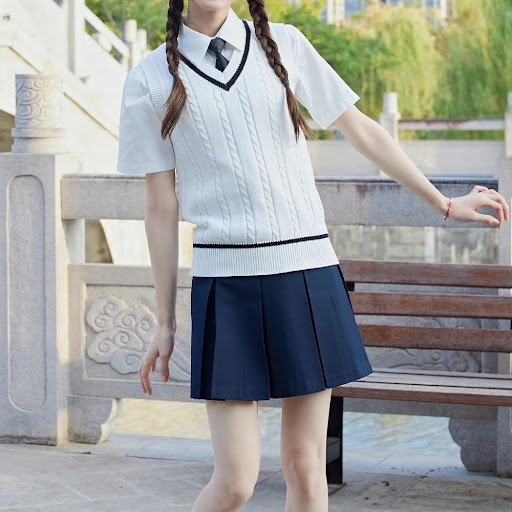 Gilet Débardeur en Tricot Col V — Style Académique Preppy
