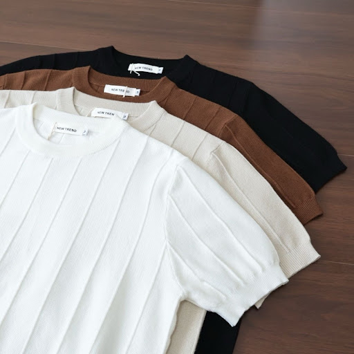 T-Shirt Homme en Maille Tricotée Ajustée - Col Rond & Texture Lignée