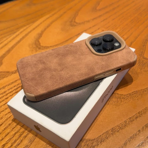 Coque de Protection Effet Daim Suède Doux Antichoc avec Contour Caméra Strié pour iPhone