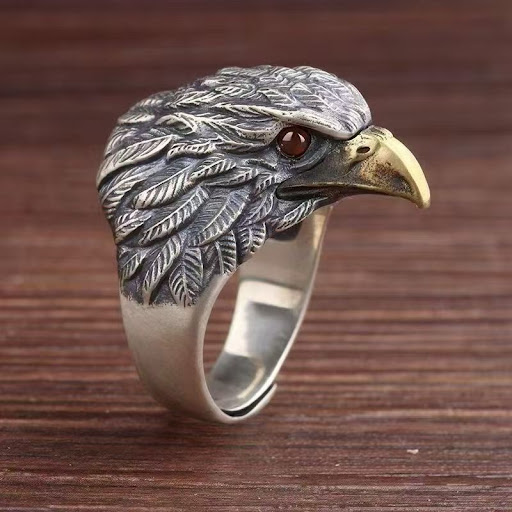 Bague Homme Tête d'Aigle Sculptée Style Rétro Punk - Anneau Ajustable Motif Aigle Bicolore