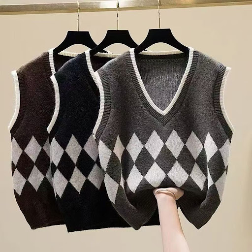 Gilet Pull sans Manches en Tricot à Motif Losanges - Style Collège Rétro (Modèle Noir / Gris / Marron)